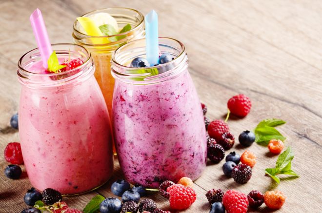 smoothie di frutta fresca