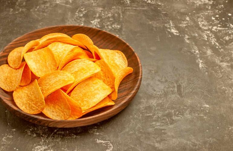chips-di-zucca-al-forno-si-preparano-in-pochissimo-tempo-e-sono-super-gustose