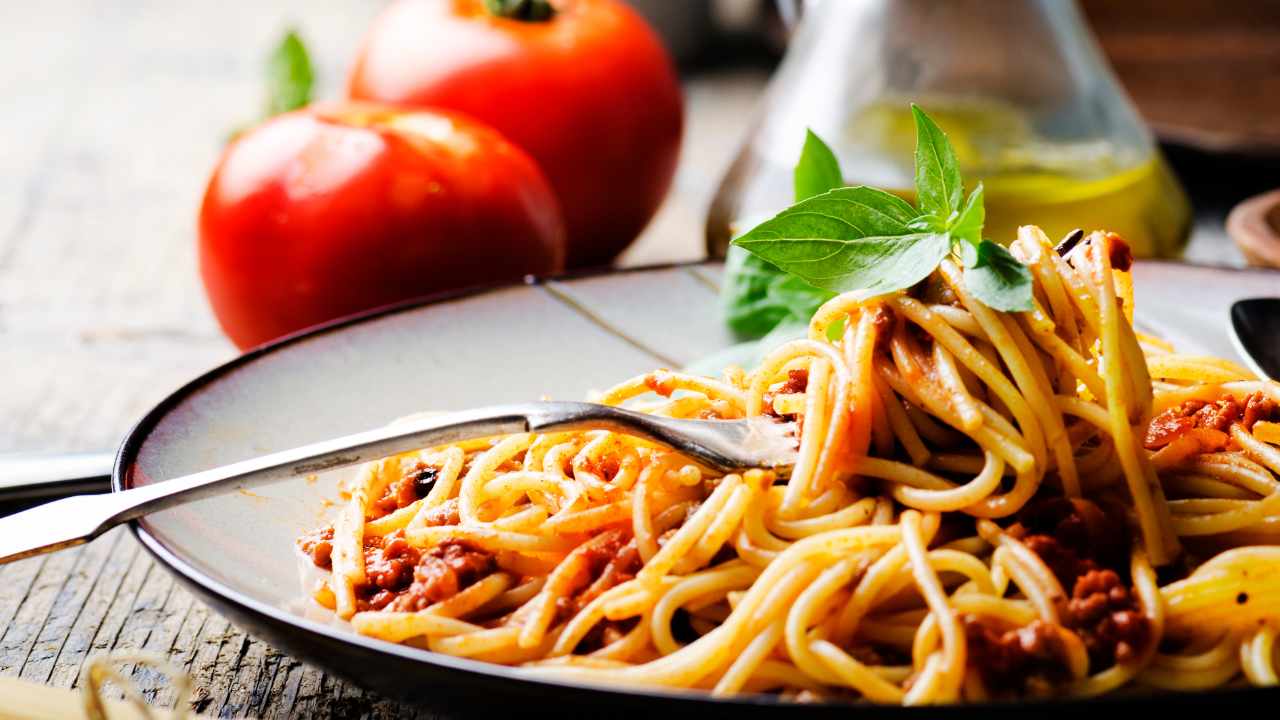 spaghetti-ala-cafona:-il-primo-piatto-facile,-veloce-e-gustoso-di-cui-tinnamorerai-al-primo-assaggio