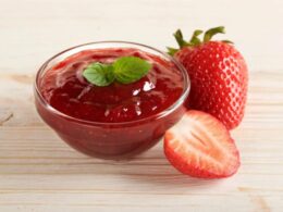 confettura-senza-cottura,-con-questa-ricetta-risparmi-la-meta-del-tempo-(ed-e-anche-gluten-free)