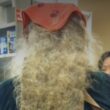 non-lava-i-suoi-capelli-da-20-anni:-quando-li-esaminano-non-credono-a-cosa-trovano-allinterno