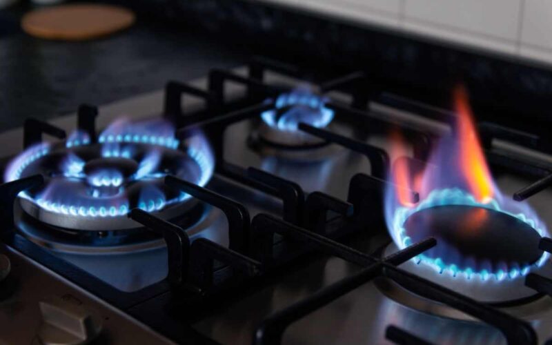 fornello-a-gas,-cosa-succede-quando-lo-accendi-e-che-non-sai:-il-dettaglio-che-puo-sorprenderti